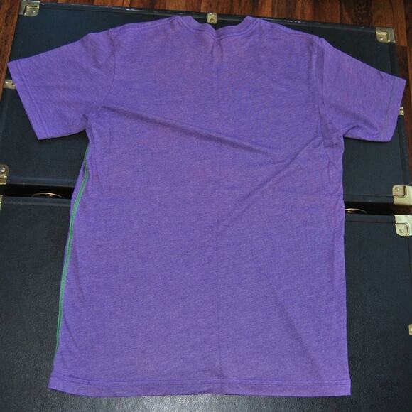 Volcom Large Purple w/ Green Side Stitching Short Sleeve Shirt - Picture 4 of 6